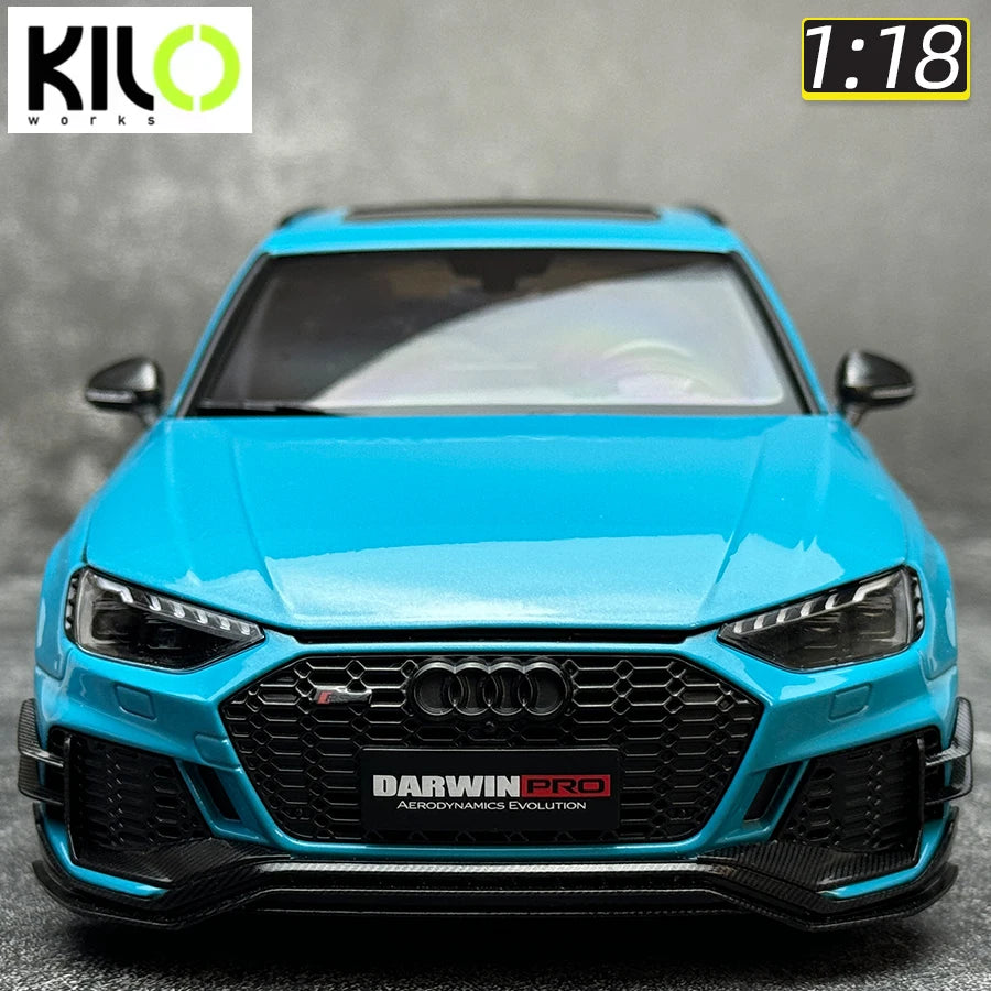 1:18 Audi RS4