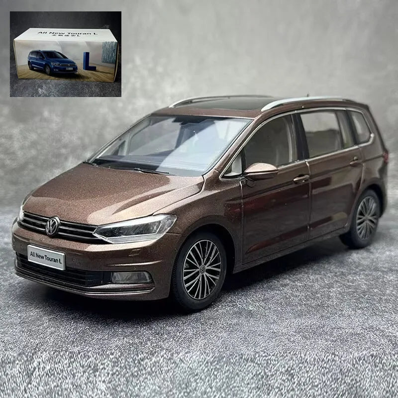 1:18 Volkswagen Touran L MPV