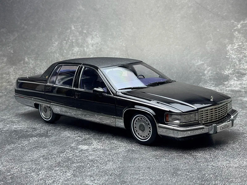 1:18 Cadillac Fleetwood