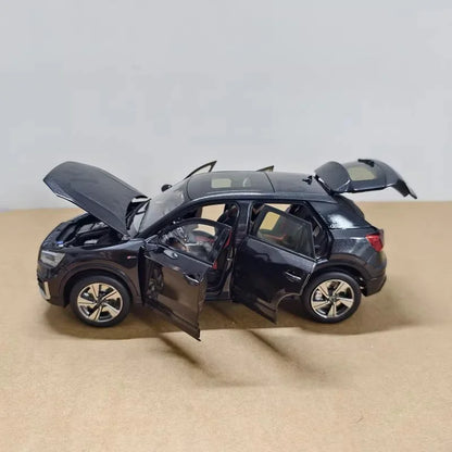 1:18 Audi Q2L