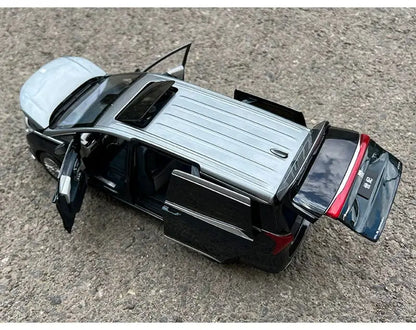 1:18 Buick GL8 Century MPV