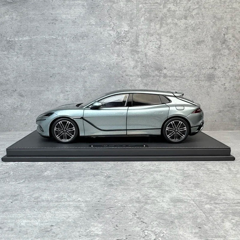 1:18 BYD Denza Z9GT