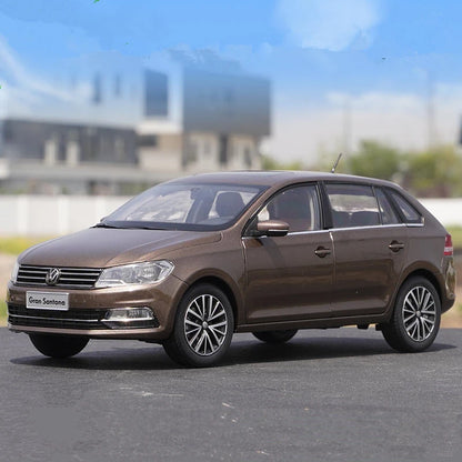 1:18 Volkswagen Gran Santana