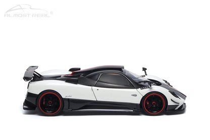 1:18  Pagani Zonda Cinque Coupe  2009