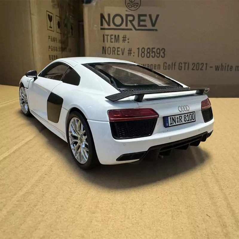 1:18 Audi R8 V10 Plus GT