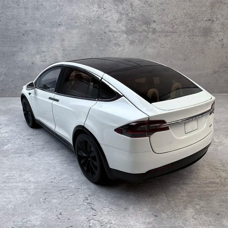 1:18 Tesla Model X