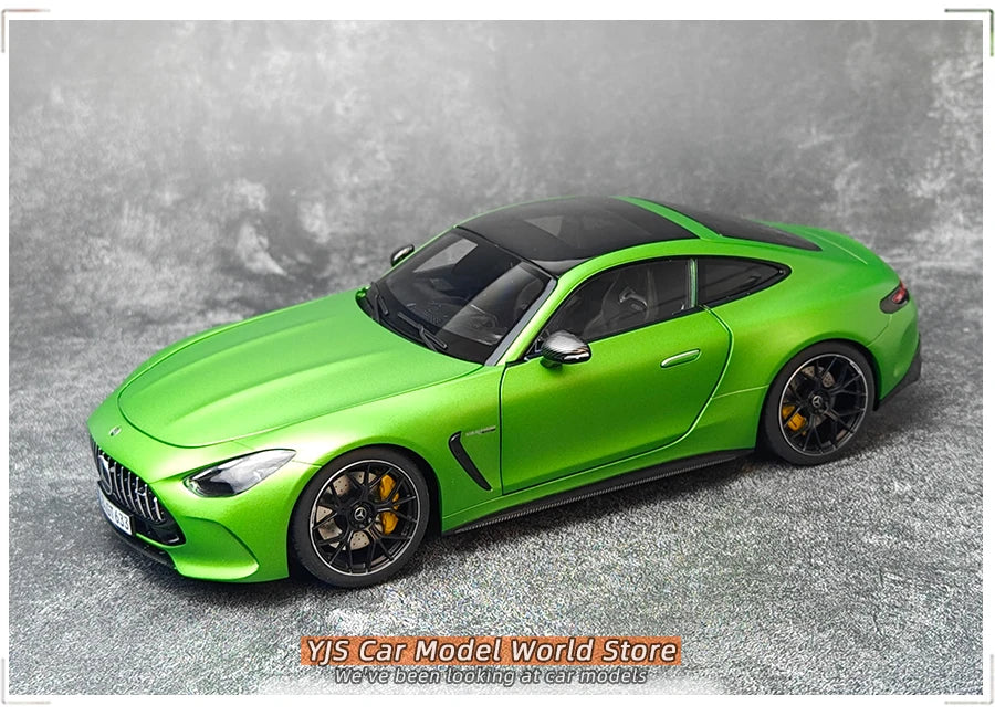1:18 Mercedes-Benz AMG GT63