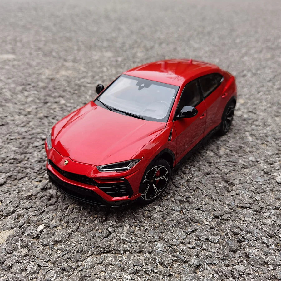 1:18 Lamborghini Urus