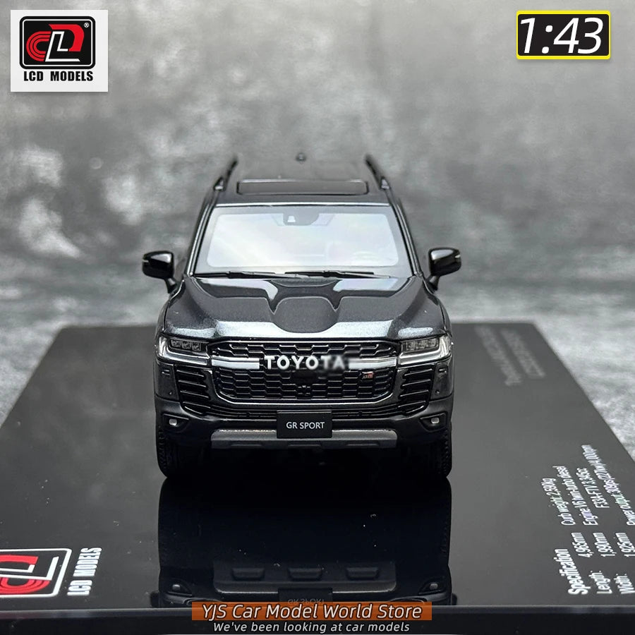 1:43  Toyota Land Cruiser LC300