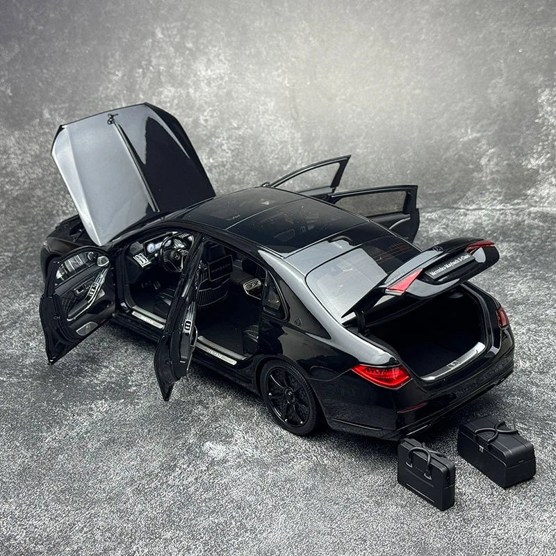 1:18 Mercedes-Benz Maybach S680 Black 2023