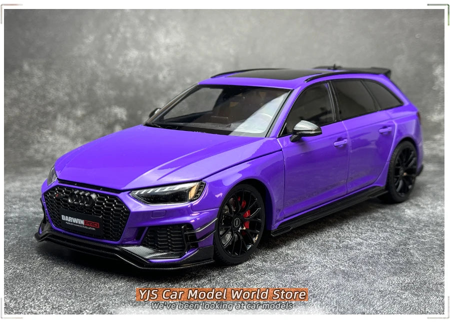 1:18 Audi RS4