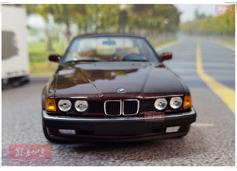 1:18 BMW 7 Series E32 730i 1986