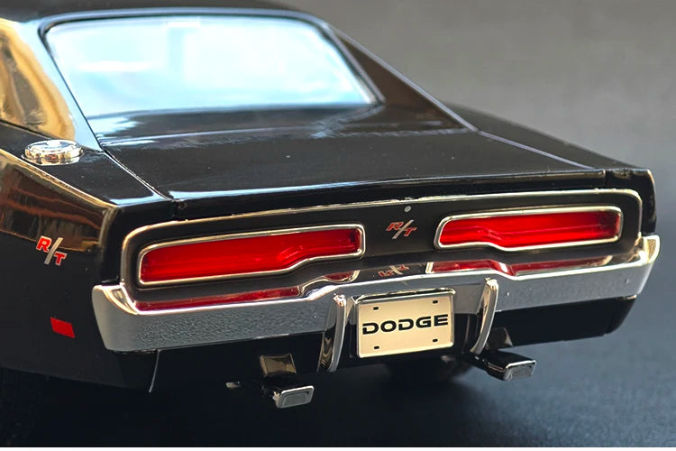 1:18 1969 Dodge Challenger R/T