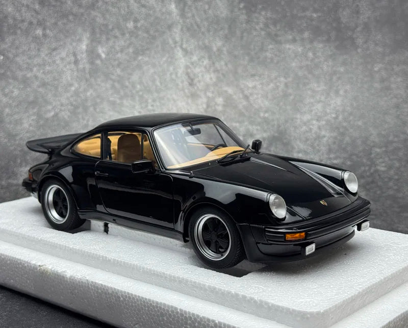 1:18 Porsche 911 (930) Turbo 3.0