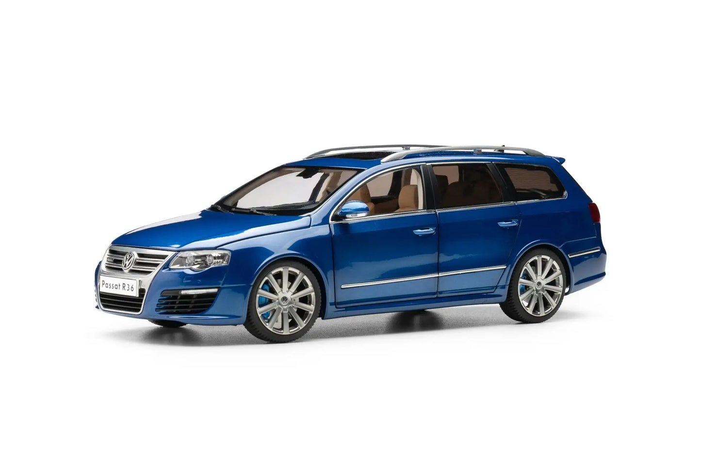 1:18 Volkswagen Passat R36 Wagon