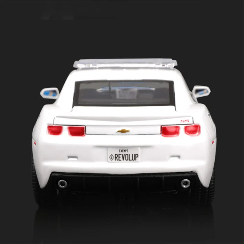 1:24 Chevrolet Camaro SS 2010