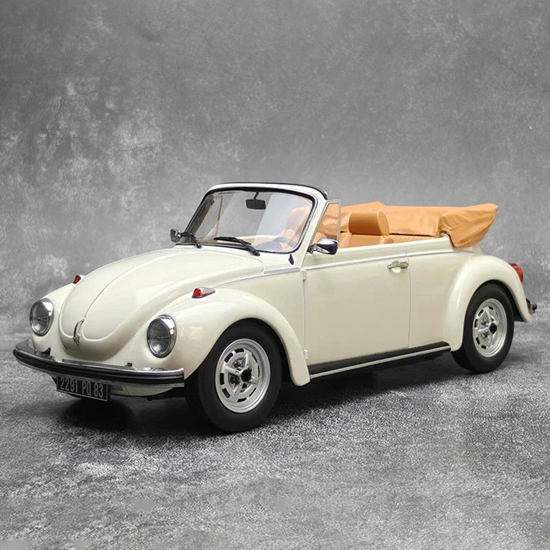 1:18 Volkswagen Beetle 1303 Convertible