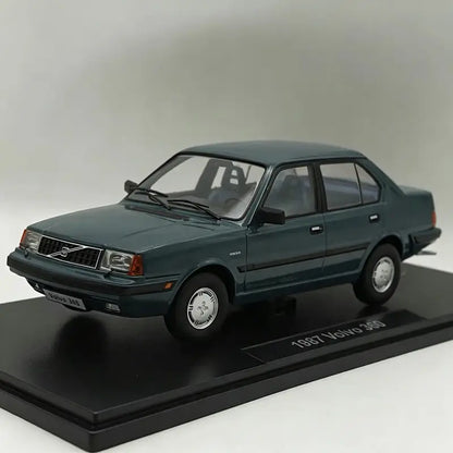 1:18 Volvo 360