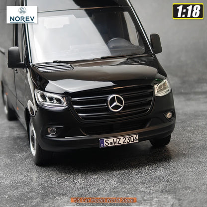 1:18 Mercedes-Benz Sprinter 2018