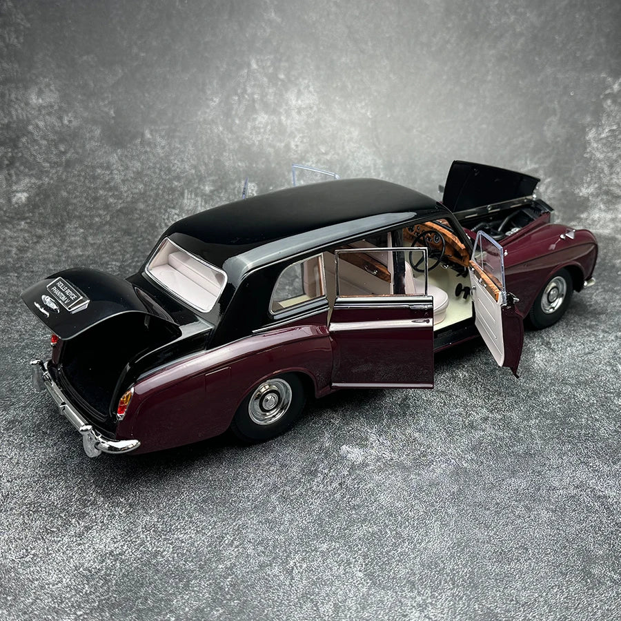 1:18 Rolls-Royce Phantom V