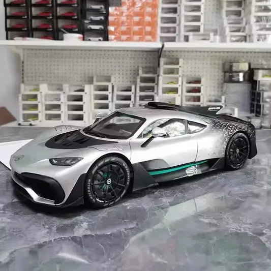 1:18 Mercedes-Benz One