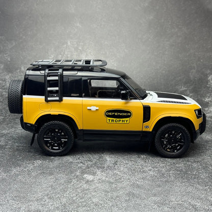 1:18 Land Rover Defender 90 2023