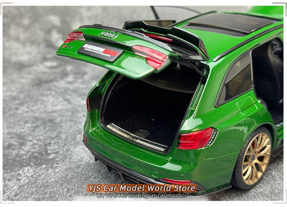 1:18 Audi RS4