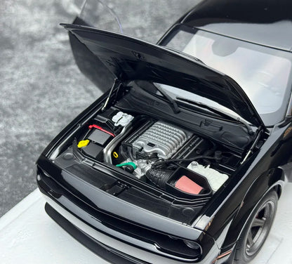 1:18 Dodge SRT SUPER STOCK 2023