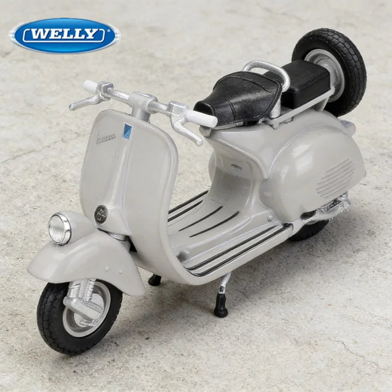 1:18 Vespa 1970 150CC 1953 125CC