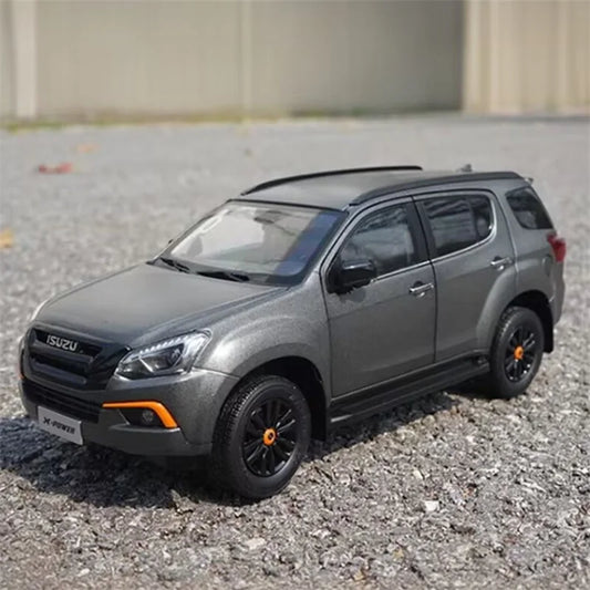 1:18 ISUZU MU-X