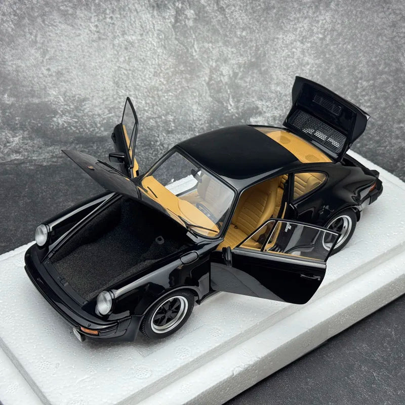 1:18 Porsche 911 Turbo 3.0 (930)