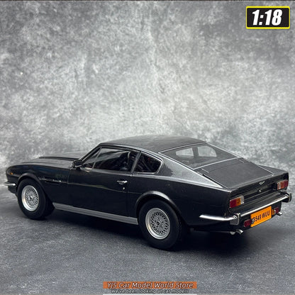 1:18 Aston Martin V8