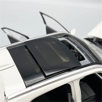 1:18 Mitsubishi Eclipse Cross