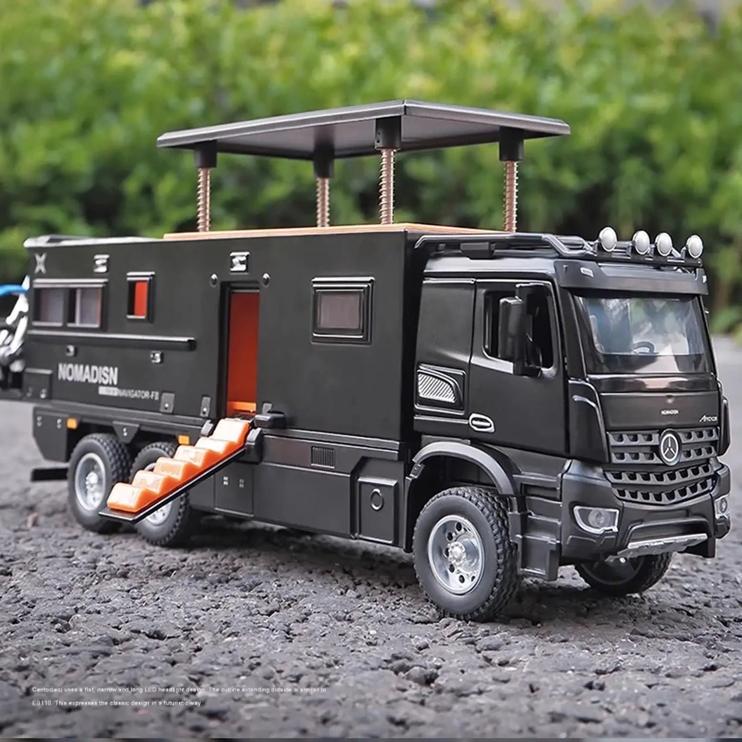 1:24 Mercedes-Benz Camper RV Motorhome