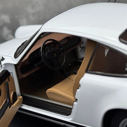 1:18 Porsche 911（992）CARRERA RS