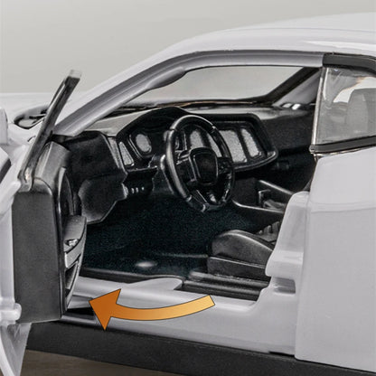 1:32 Dodge Challenger SRT