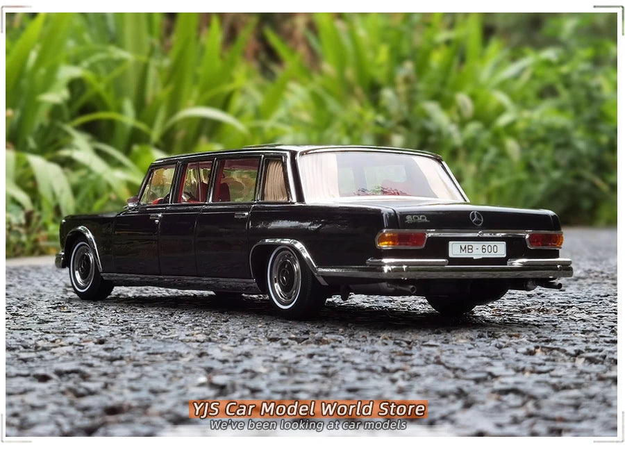 1:18 Mercedes-Benz Pullman MB 600