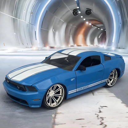 1:24 Ford Mustang GT 2010