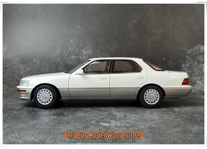 1:18 Lexus LS400