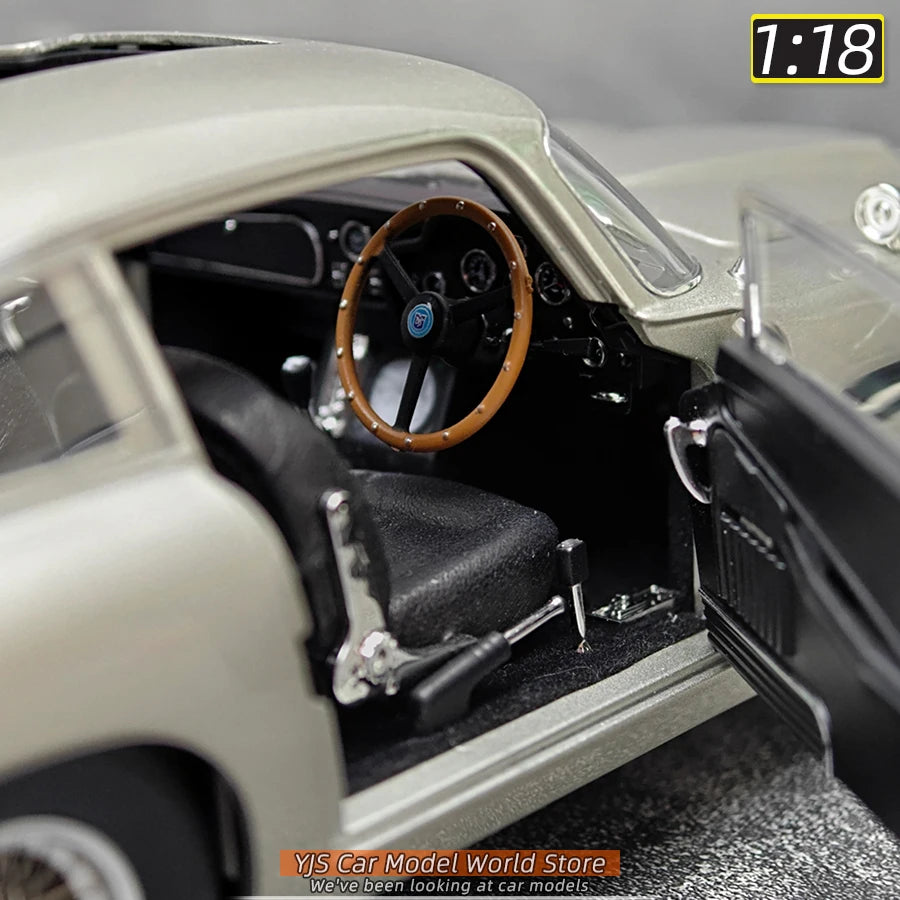 1:18 Aston Martin DB5 007