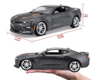 1:18 2016 Chevrolet Camaro SS 50th Anniversary
