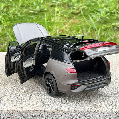 1: 18 Audi Q6 2022 Light Edition