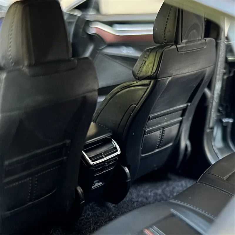 1:18 Ford Mondeo 2022