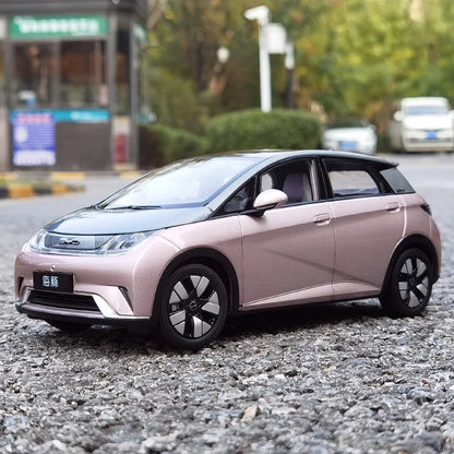 1:18 BYD Dolphin