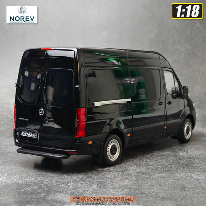 1:18 Mercedes-Benz Sprinter 2018