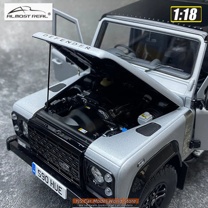 Land Rover Defender 90 "2,000,000" édition 2015 à l'échelle 1:18