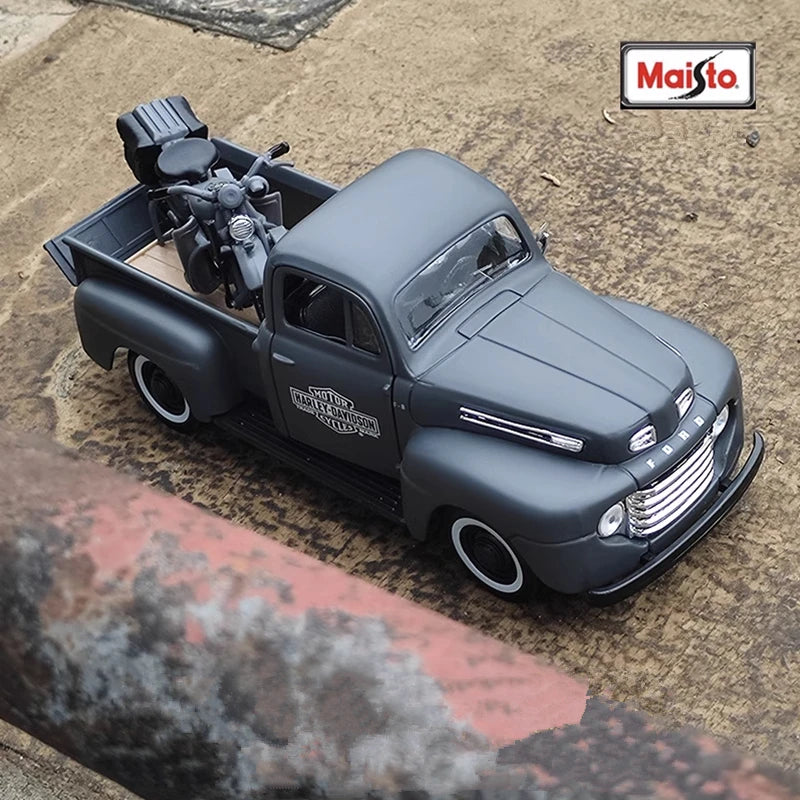 1:24 Ford F1 F350 Chevrolet 3100 Pickup + Motorcycle