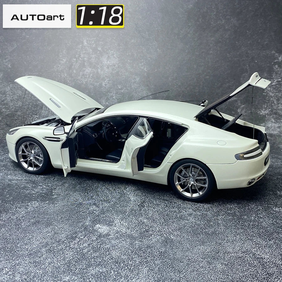 1:18 Aston Martin RAPIDE S 2015 Sports