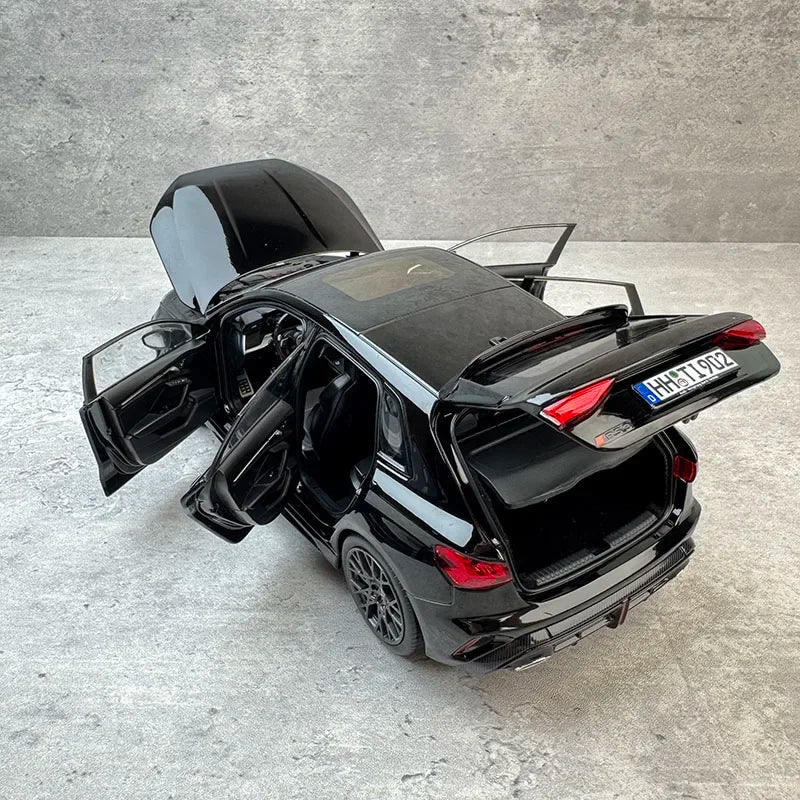 1:18 Audi RS3 2025