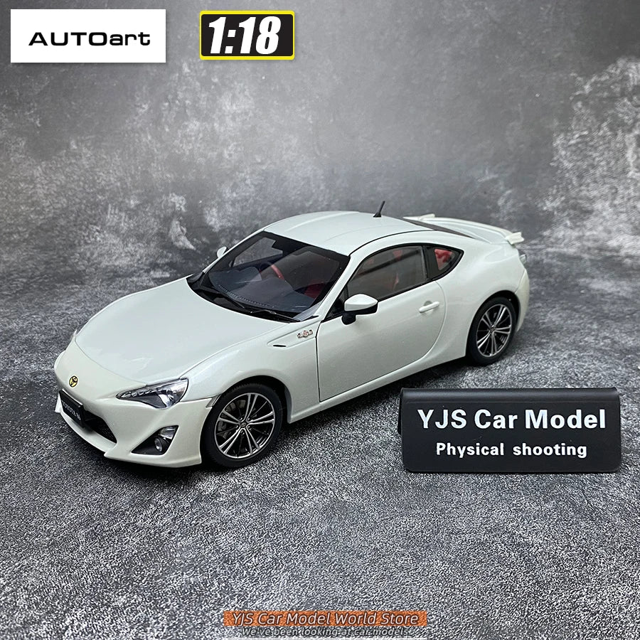 1:18 Toyota 86GT